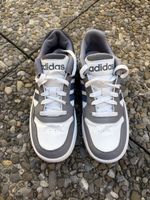 Baskets Adidas blanc et gris taille 38 bon etat