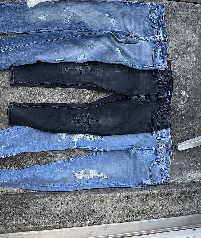 Jeans: Div. Ripped Jeans – Usato da Zürich venduto da lin_92hw