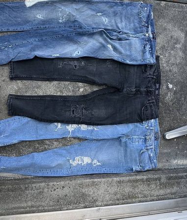Div. Ripped Jeans