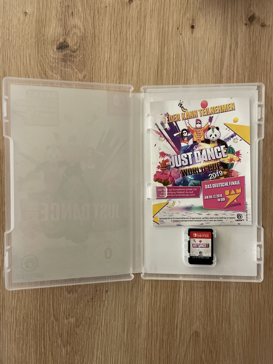 Nintendo Jeux: Just Dance 2019 Nintendo Switch – D'occasion à Luzern par Mona516 1