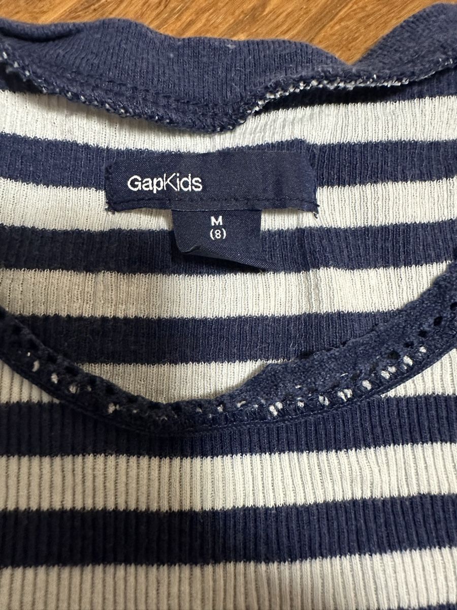 Gap Blusen, T-Shirts & Tops: GAP Kids Rippshirt Grösse 128 – Gebraucht aus Busswil von billib 1