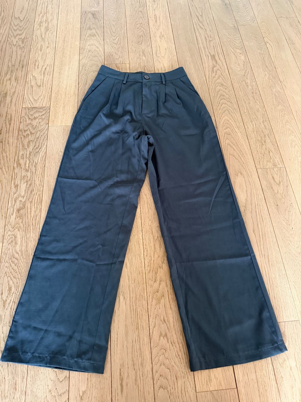 Shein Pantaloni: Hose Gr. S Shein – Nuovo (secondo la descrizione) da Wiesendangen venduto da gefion99