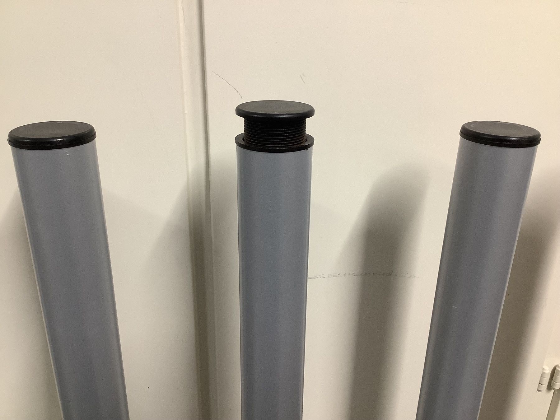 Sonstiges Mobiliar: Tischbeine 5 Stück ELEMENT SYSTEM Möbelfuss 70 cm – Gebraucht aus Brugg AG von Sweety_pie 2