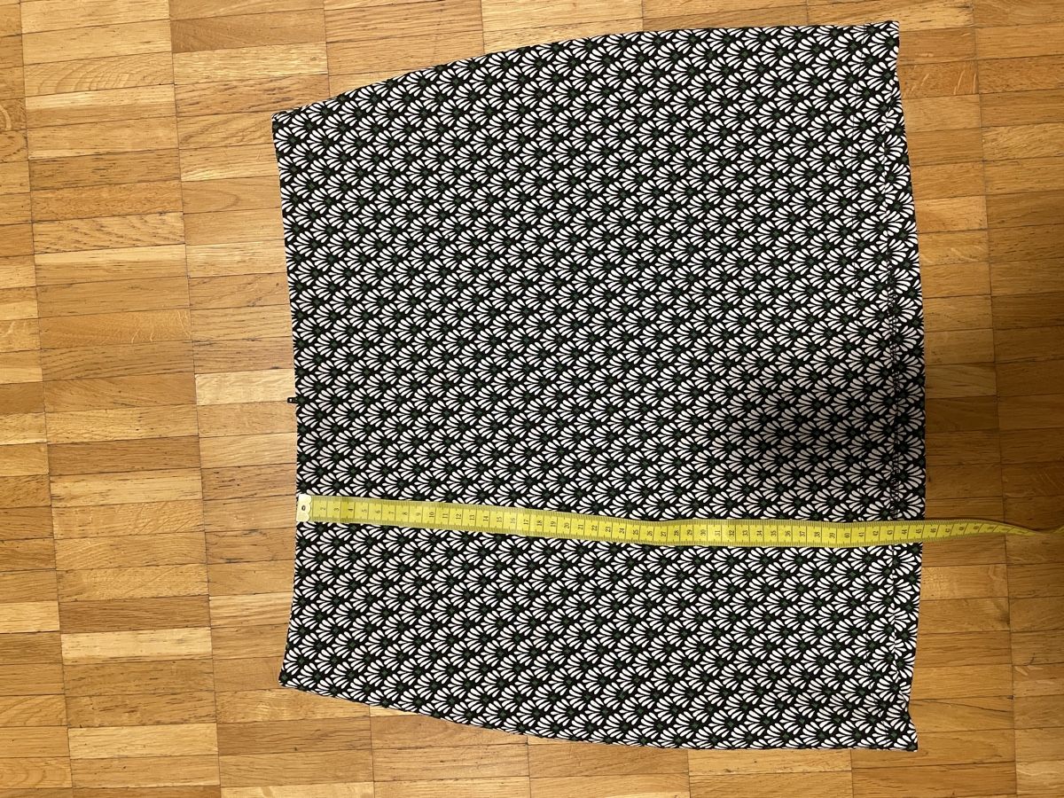 Nafnaf Gonne: Stylish NAF NAF Skirt, Size 40 – Usato da Neuchatel venduto da shi_9fzw 1