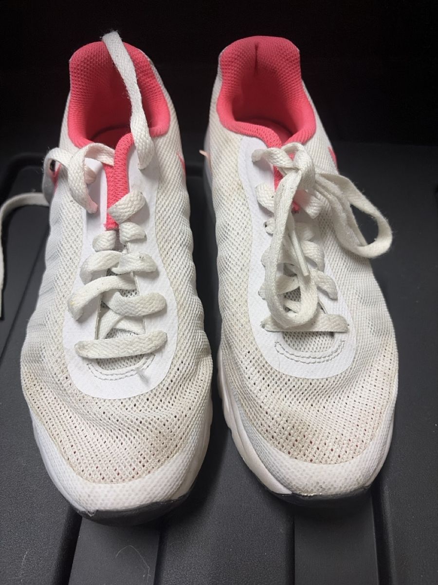 Scarpe per ragazze: Joggingschuhe Mädchen, Grösse 35.5 – Usato da Granges-Paccot venduto da Fwaeber 1