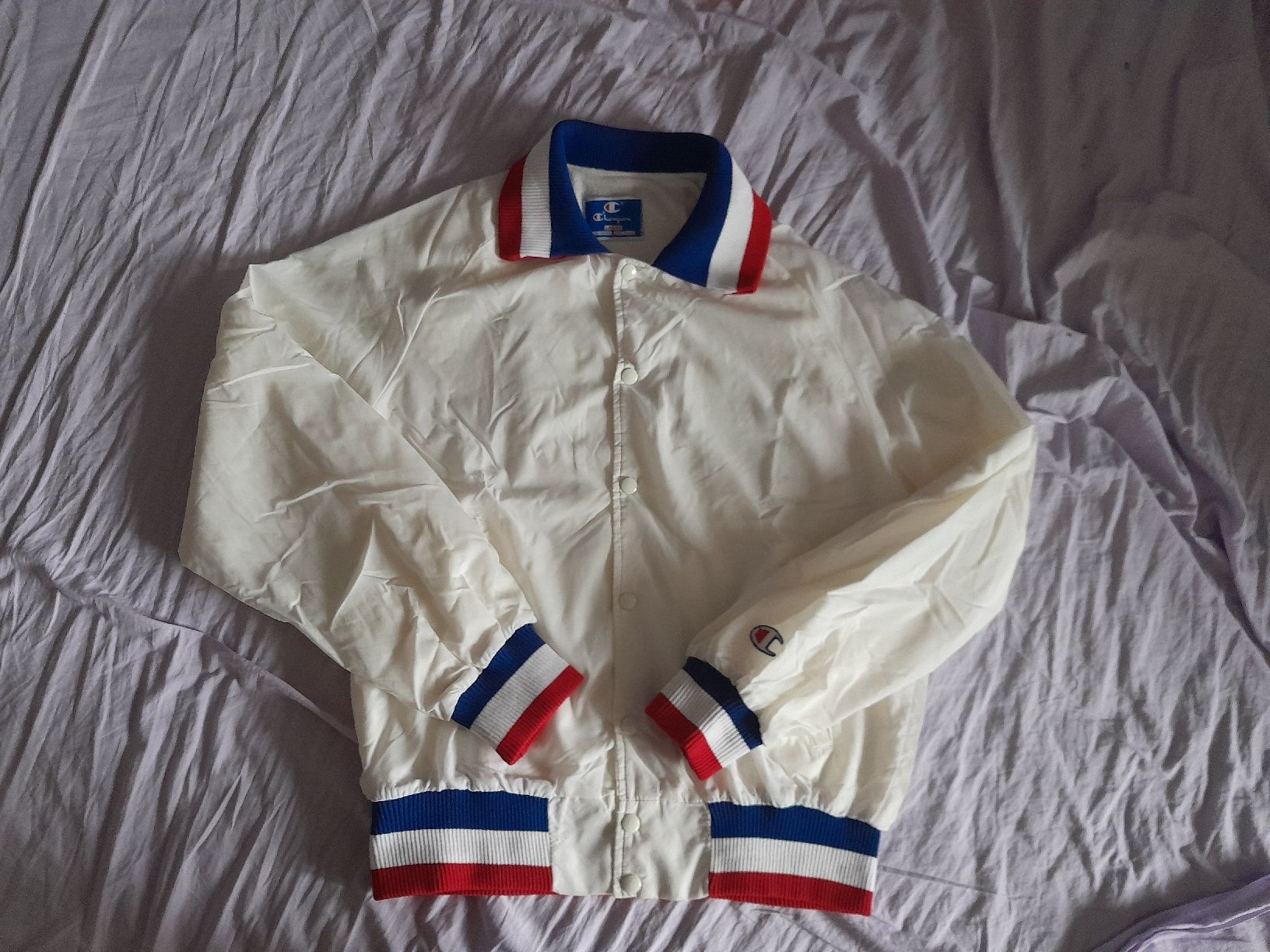 Champion Giacche: veste Champion taille L – Usato da Genève venduto da ang_fd8z 1