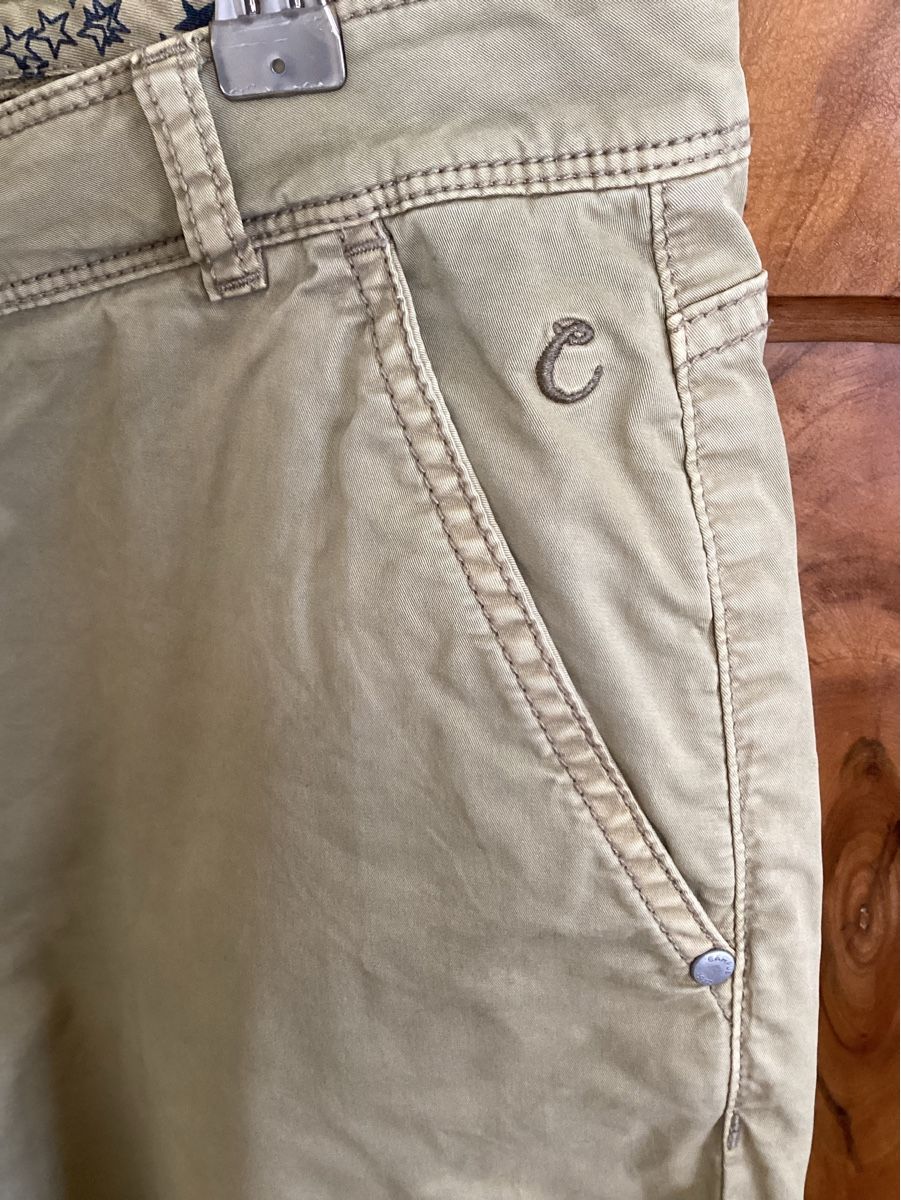 Pantaloni: Campus, Damenhose, Gr. 30 – Usato da Salenstein venduto da Esprit57 1