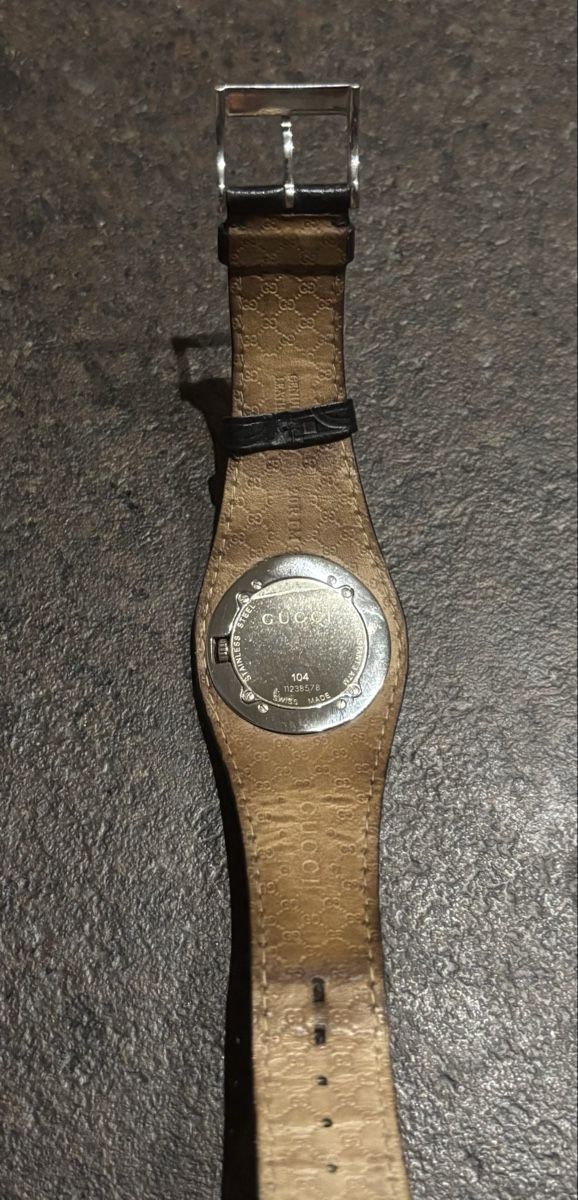 Gucci Orologi: Montre Gucci femme – Usato da Pomy venduto da Gtum 2