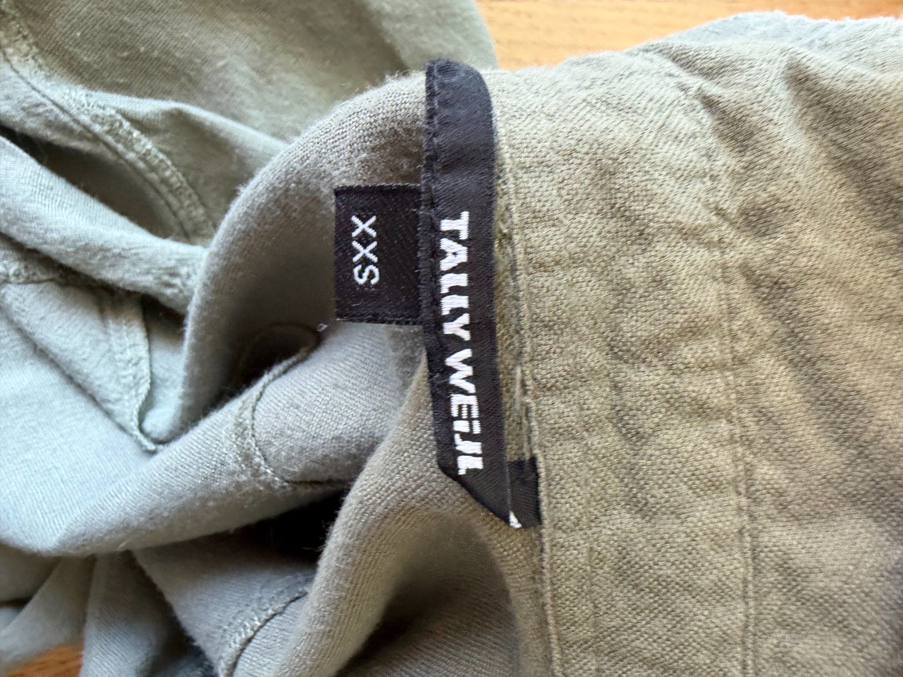 Camicette: bluse  Khaki – Usato da Riehen venduto da edu_92w7 1