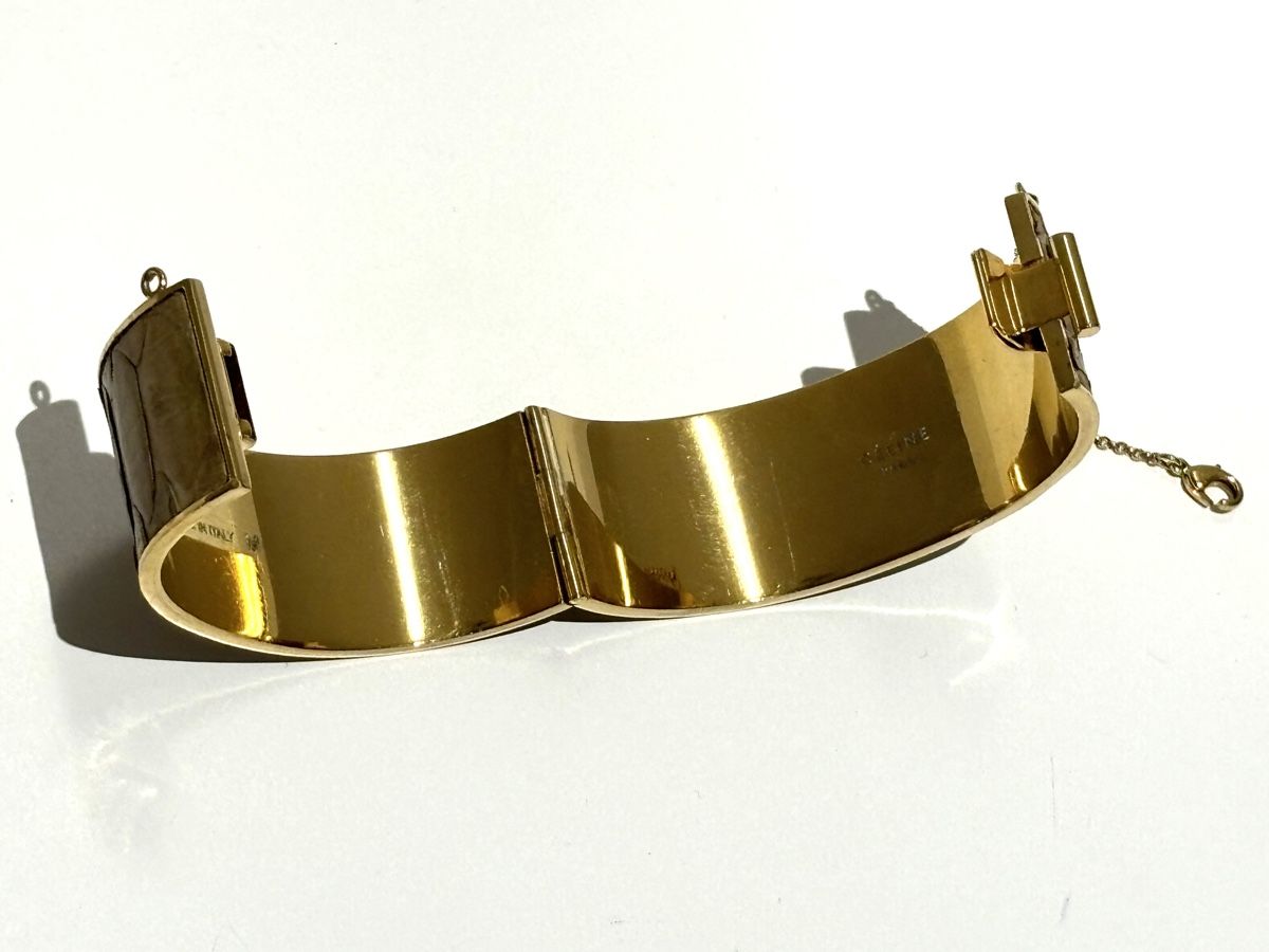 Celine Bracelets: CELINE Gold Plexi Python Bangle – D'occasion à Winterthur par Atelier.W 5
