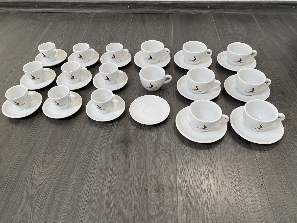 Set di piatti: Kaffeeservice von Chicco Doro 34 Teile – Usato da Hägglingen venduto da kar_v9qf 5