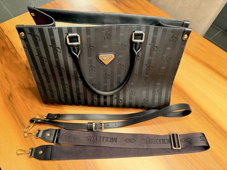 Maison Mollerus Tasche schwarz/gold