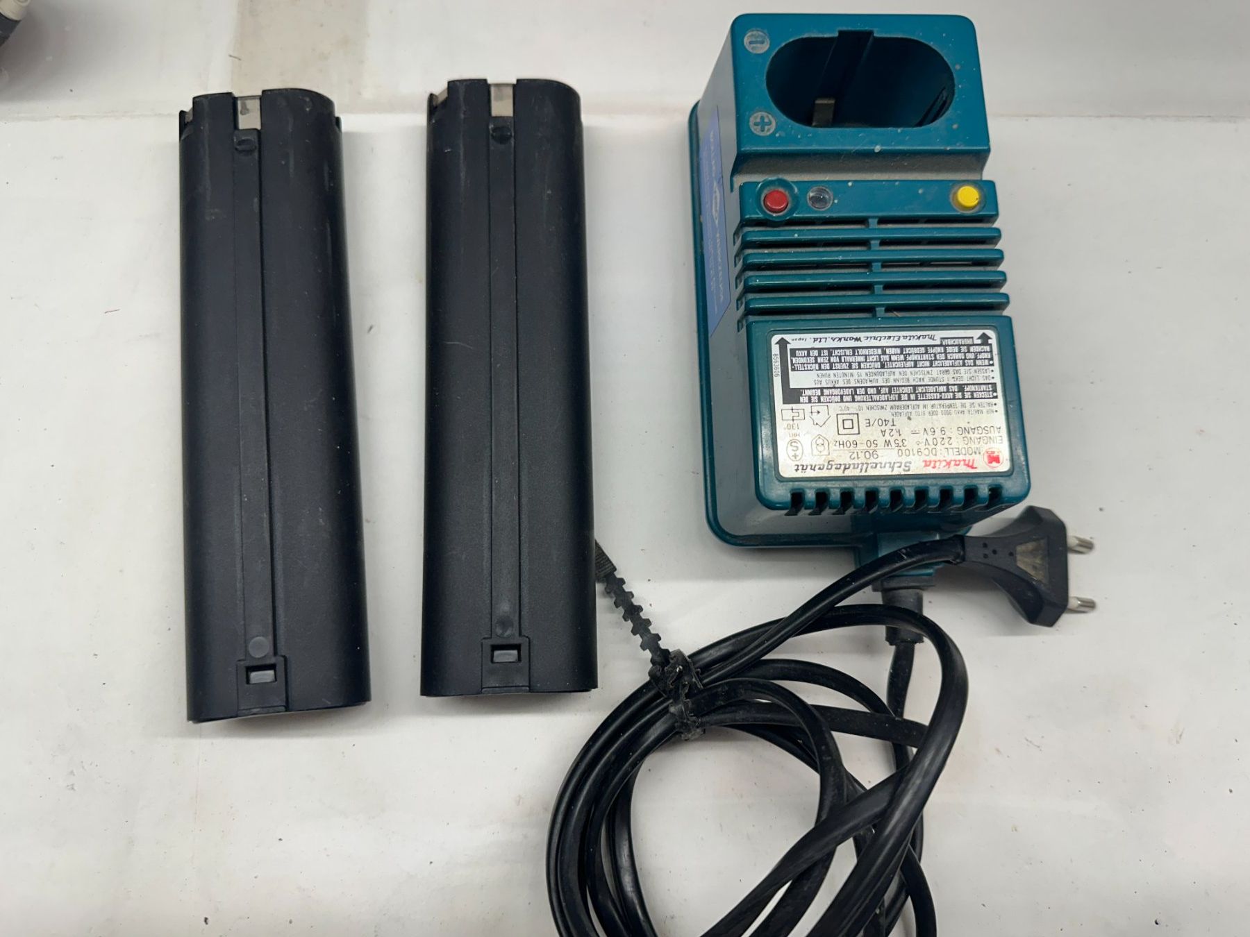 Makita Trapani: Makita Cordless Driver Drill 6093D – Usato da Thun venduto da Duha60 3