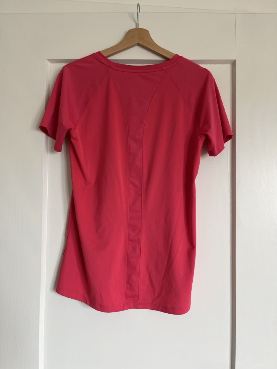 Under Armour T-shirt: Sportshirt Under Armour – Usato da Zürich venduto da kim_pq5j 1