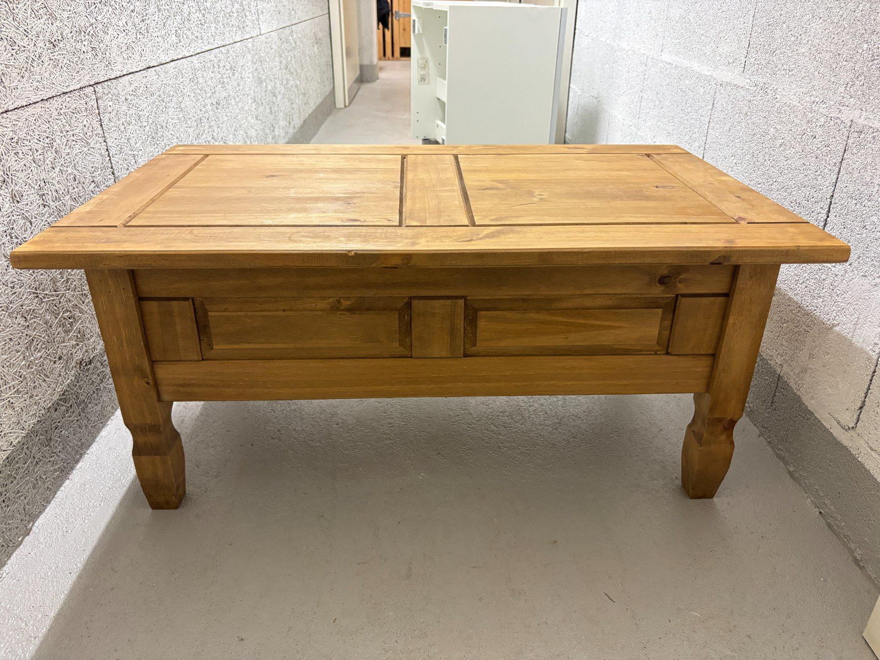 Tavoli: Superbe Table en Bois massif / Solid Pine Coffee Table – Usato da Clarmont venduto da sil_59s9 3