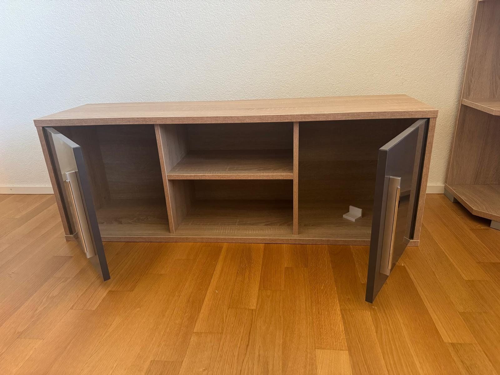 Vetrine: Hängevitrine / Hängesideboard – Usato da Grenchen venduto da Injac