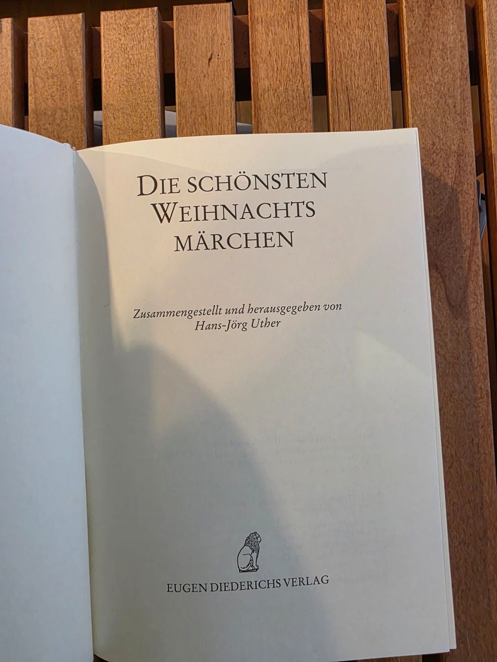 Libri: 3 alte Kinderbücher: Grimm, Windwendkinder, Weihnachtsmär... – Usato da Grafstal venduto da Marielu101 3