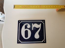 Schild Beschlag Hausnummer 67 antik look alt