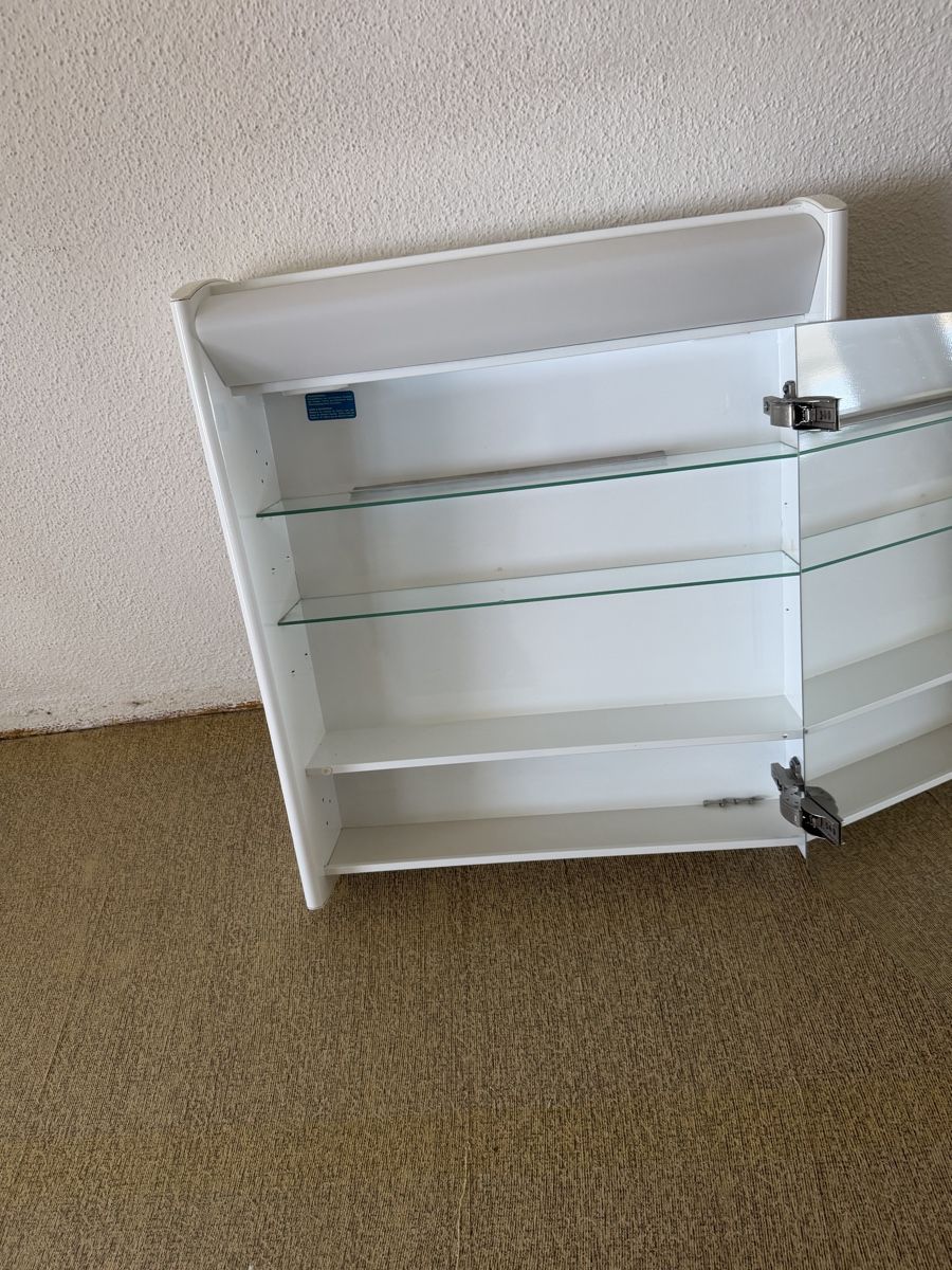 Armoires miroirs: Spiegelschrank 1 – D'occasion à Grosswangen par winkelfeld 3