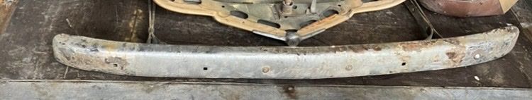 Tutti pezzi di ricambio auto: Willys - Stossstange – Usato da Wetzikon ZH venduto da M.H88