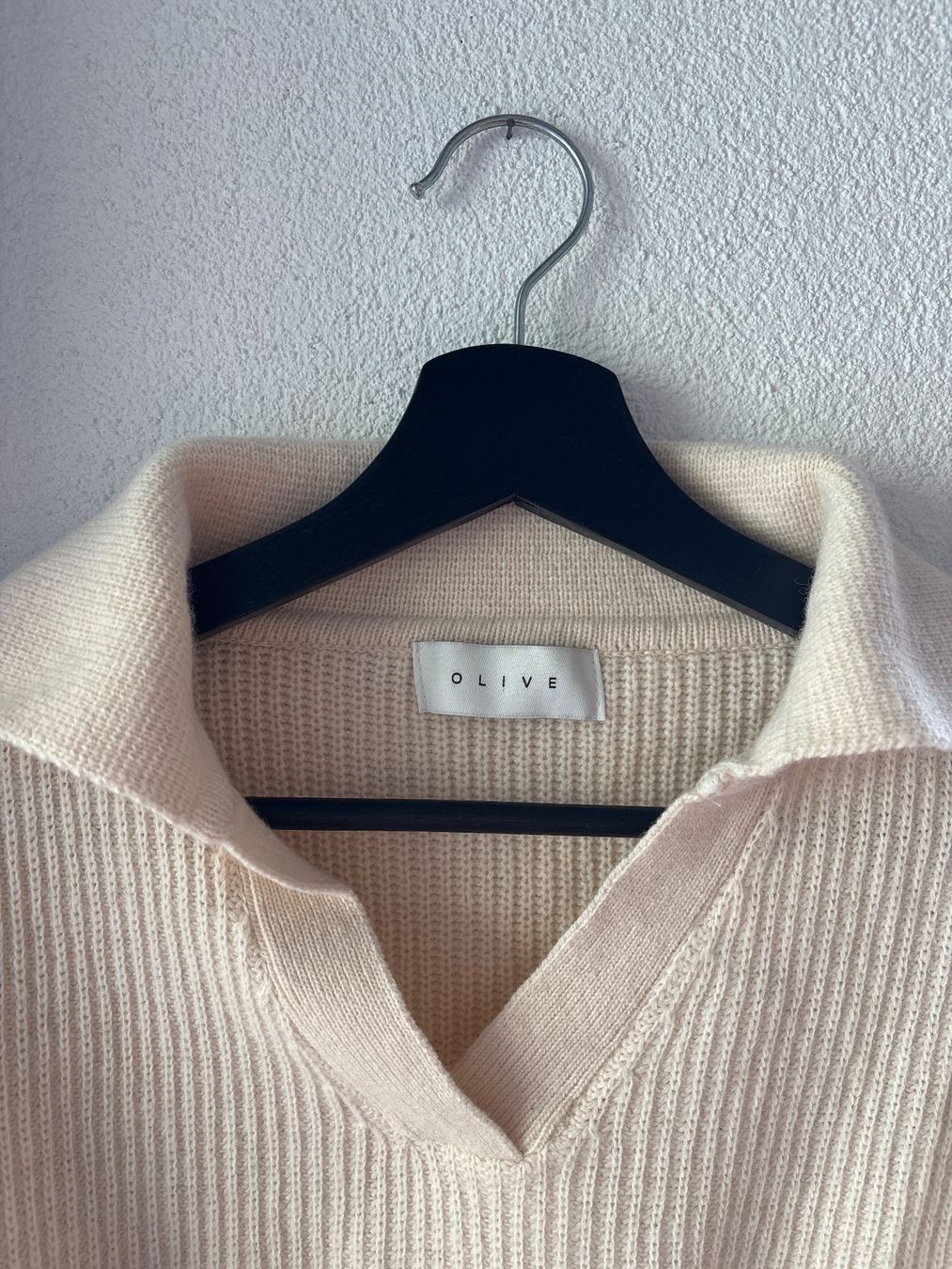 Maglioni & Felpe: Pullover in Hellbeige, kurz und mit V-Ausschnitt – Usato da Zürich venduto da mar_hc85 2