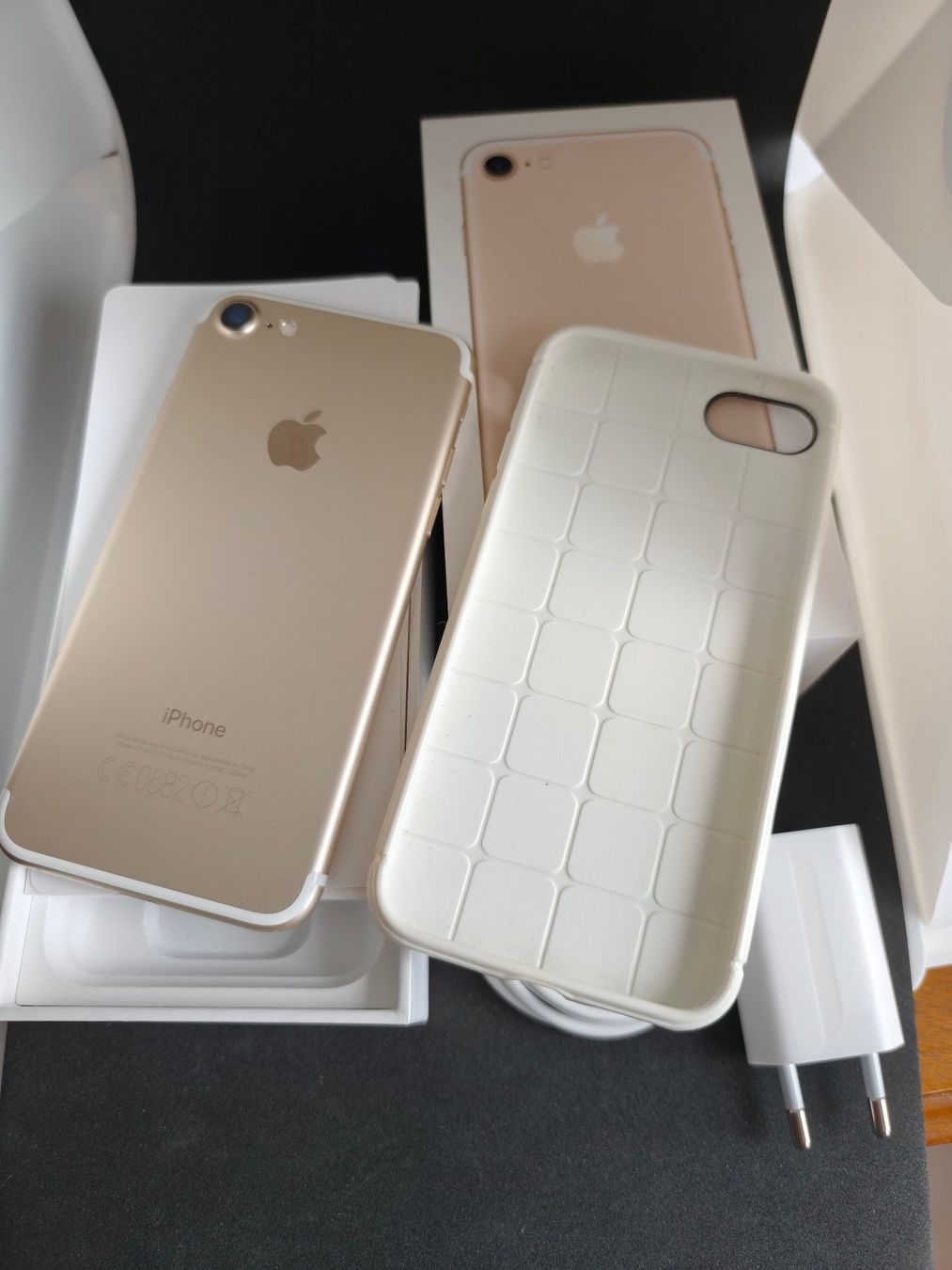 Apple Telefoni cellulari / Smartphones: iPhone 7 - gold - 32 GB – Usato da Altstätten SG venduto da dora7504 1