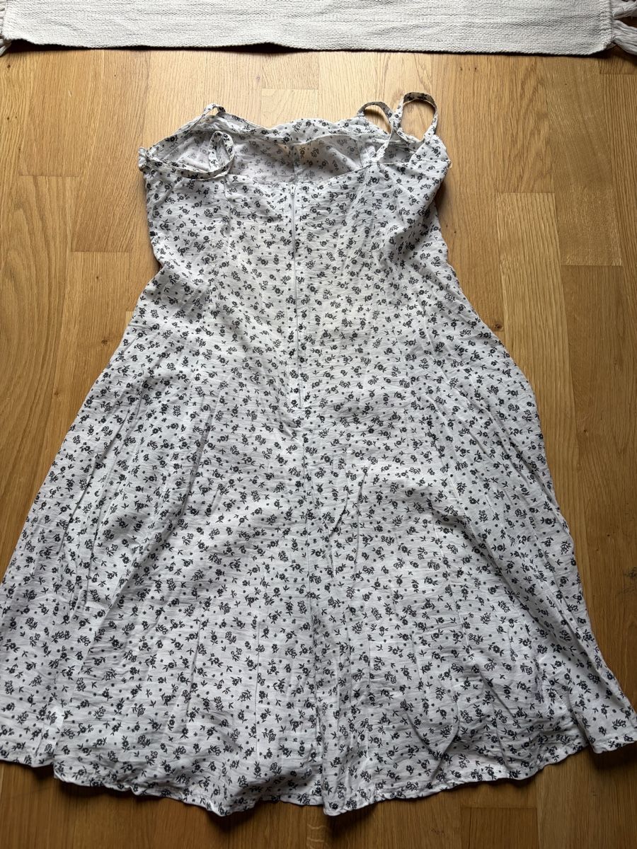 Kleider: Weisses Sommerkleid Gr. S – Gebraucht aus Ostermundigen von janaj 3