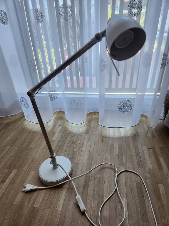 Lampen: Arbeits- und Leseleuchte LED – Gebraucht aus Oberwil BL von Schoggar