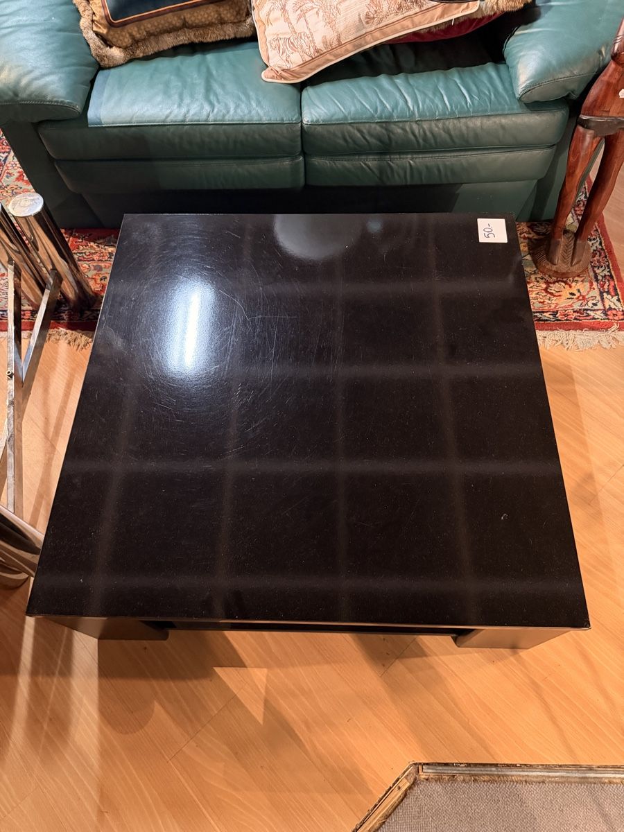 Tische: Table basse carrée noire  – Gebraucht aus St-Maurice von antikdestok 1
