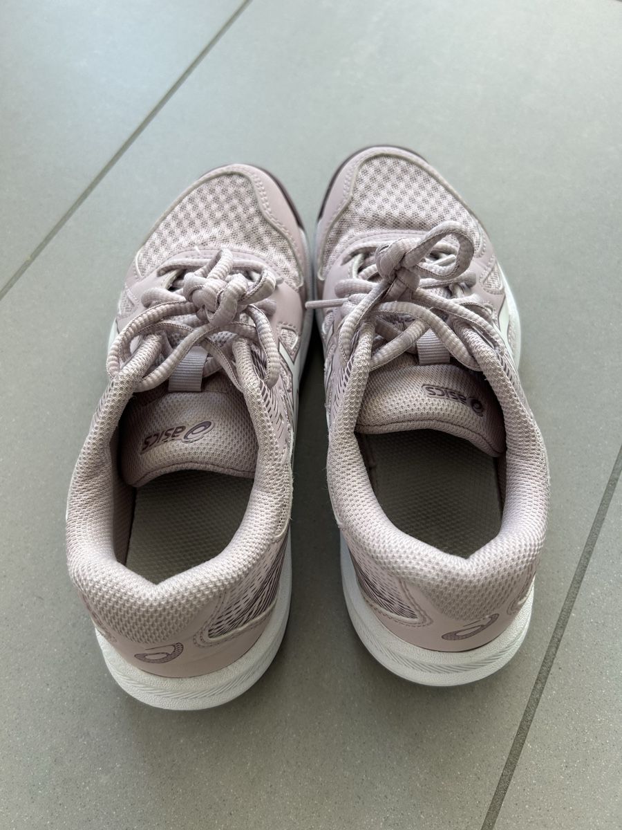 Asics Scarpe per ragazze: ASICS Performance Upcourt 6 Gs – Usato da Aarau venduto da Robib8 2