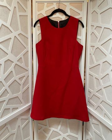 Robe rouge sans manches S