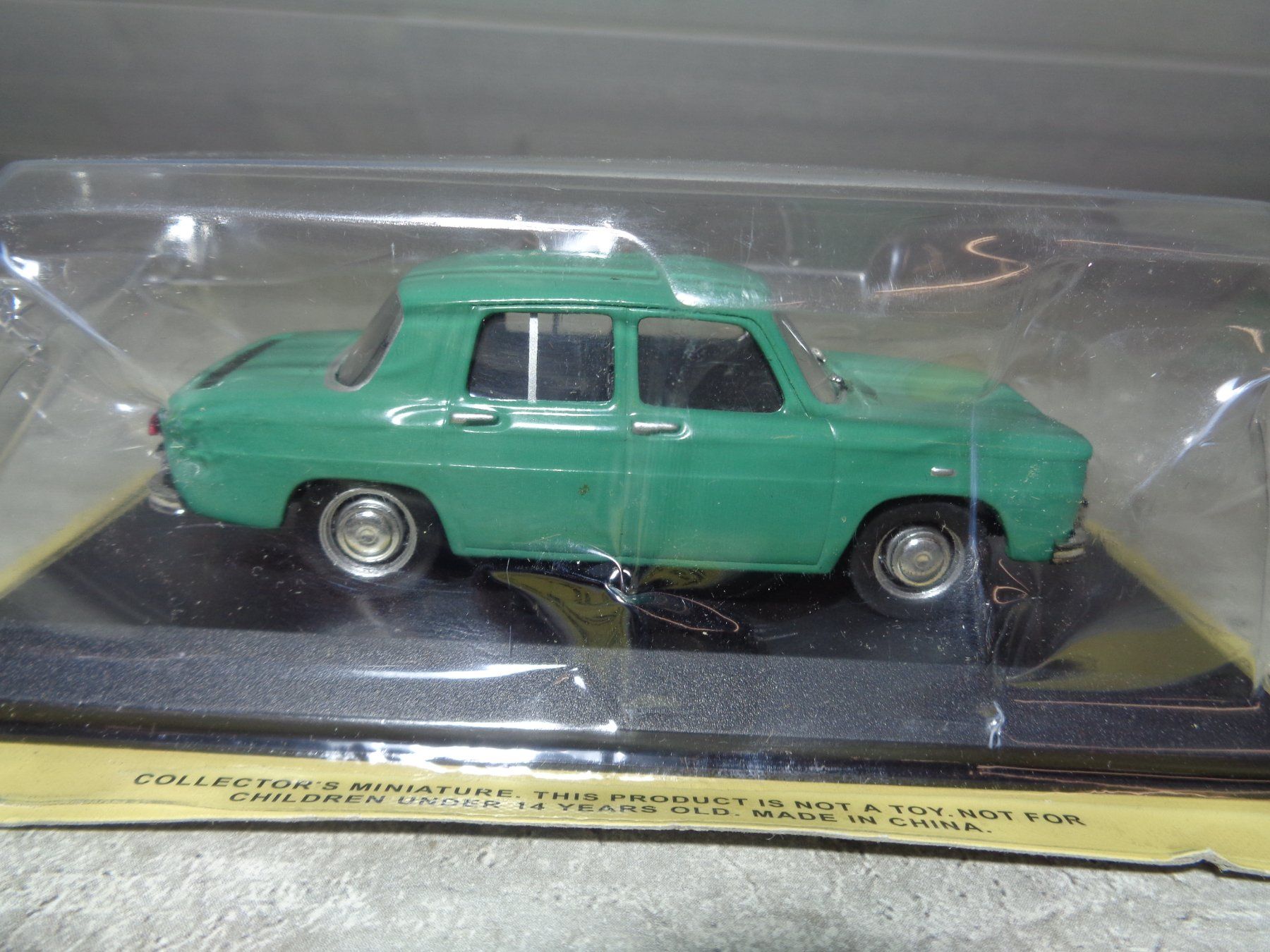 Dacia Modellautos: Deagostini 1:43 Classic Car Dacia 1100 – Neu und originalverpackt aus Reconvilier von rallycar 3