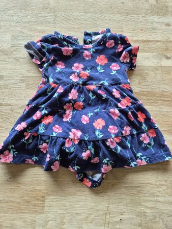 Kleid mit Body, Grösse 9 Monate 