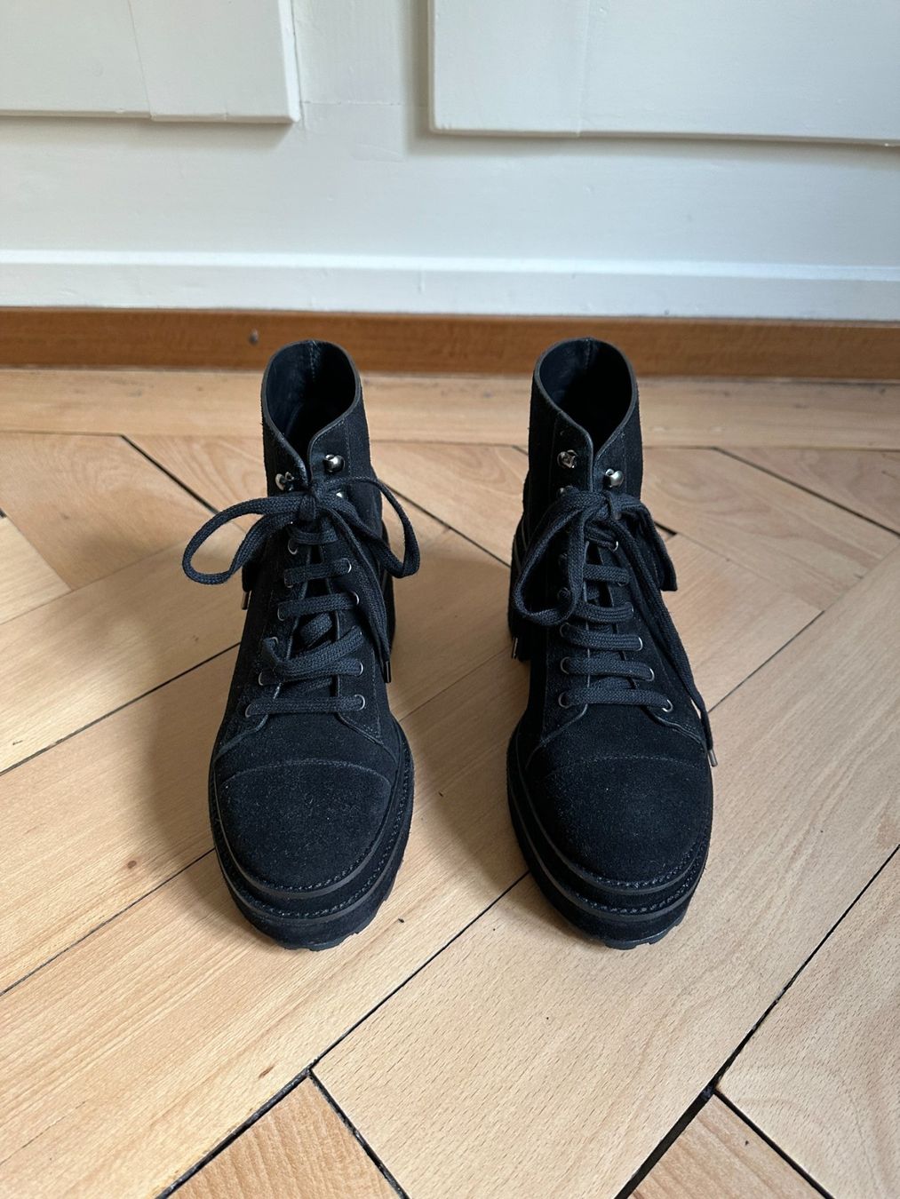 Chaussures femmes: CULT GAIA - Wildleder Stiefelette schwarz 35 – D'occasion à Zürich par Diazaio 1