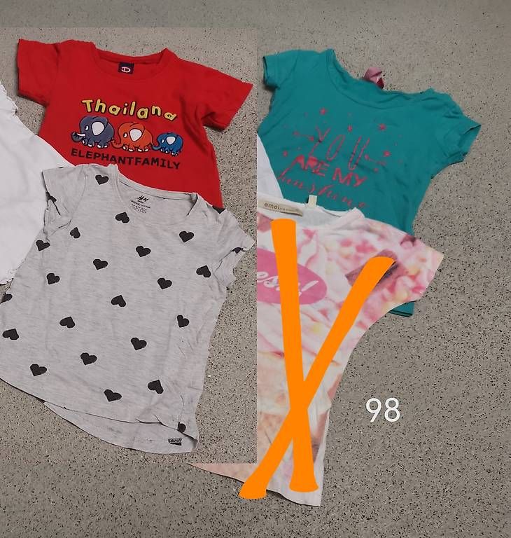 Camicette, T-shirt & Top: T-Shirts Grösse 98 – Usato da Muri AG venduto da Scorpion84 1