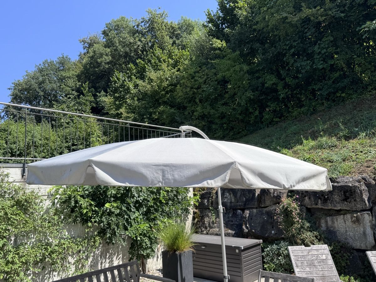 Glatz Ombrelloni: Glatz Sonnenschirm Pendalex – Usato da Laupen BE venduto da sgf_switzerland