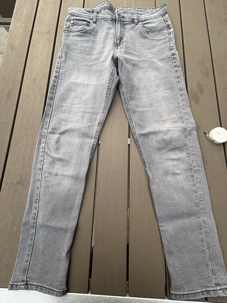 Jeans: Graue Jeans 40 – D'occasion à Kesswil par Branca-01
