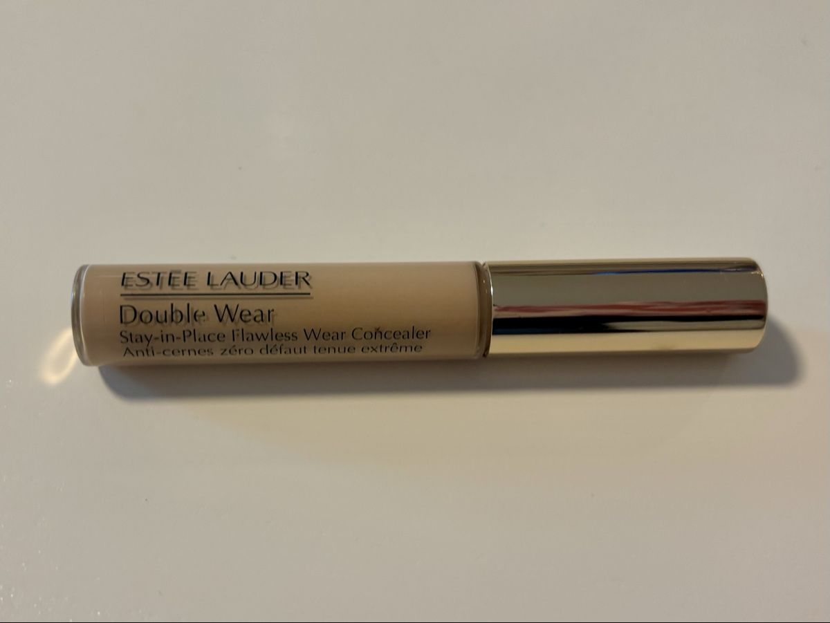 Estée Lauder Make-up: Estée Lauder Double Wear Concealer 1C – Usato da Baden venduto da Tiffany6878 4