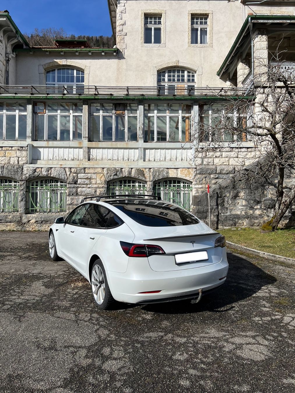 Tesla Automobili: Tesla Model 3 – Usato da Villeret venduto da mat55tan 2