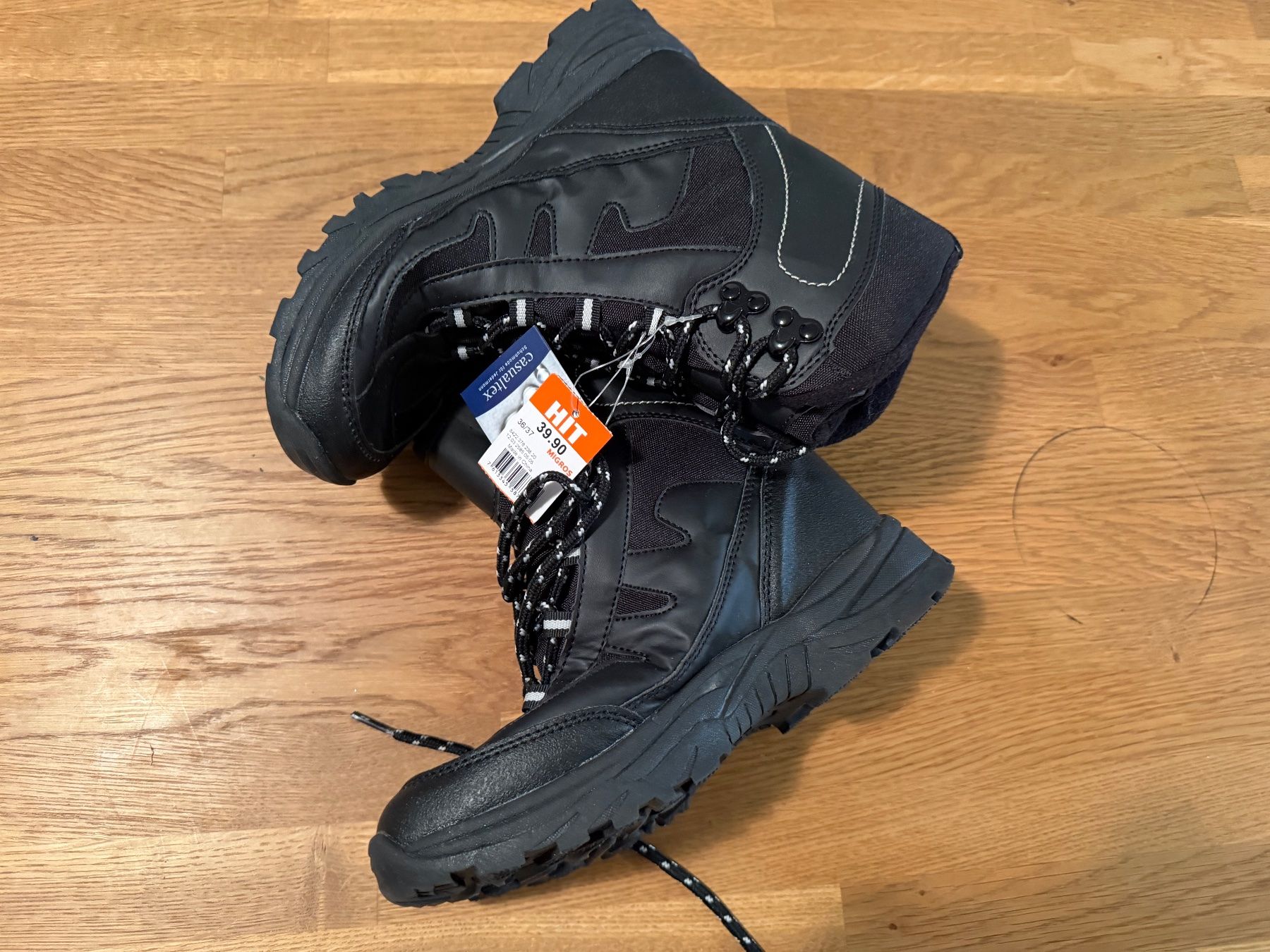 Scarpe da donna: Neue Winterstiefel Grösse 36/37 – Nuovo (secondo la descrizione) da Bettlach venduto da Tradenet100 1