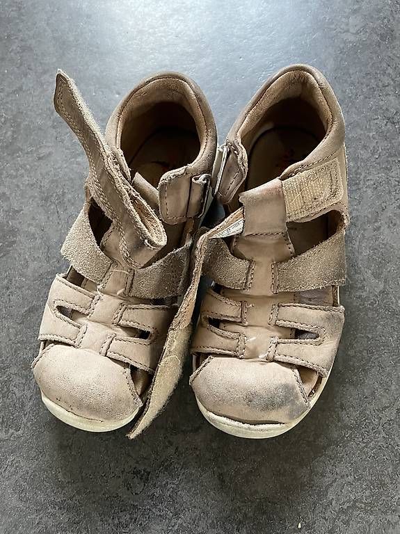 Scarpe per ragazzi: Sandaletten Gr. 25 – Usato da Zürich venduto da kar_qn9r