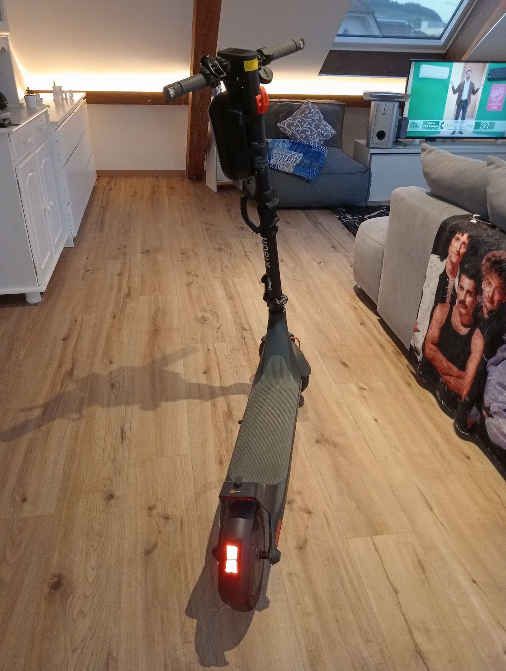 Xiaomi Kickboard: Xiaomi-Scooter – Neu (gemäss Beschreibung) aus Reinach AG von ros_q6v6 2