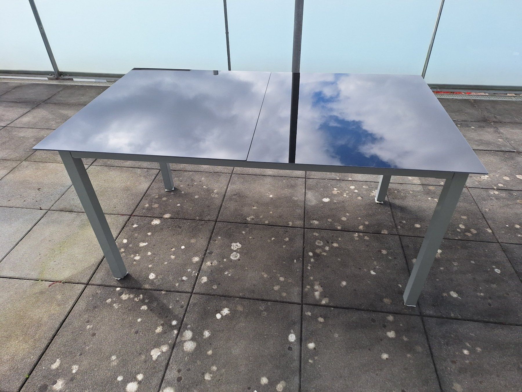 Tavoli: Balkon-/Gartentisch Glas/Metall 150x90cm – Usato da Wetzikon ZH venduto da Thomif