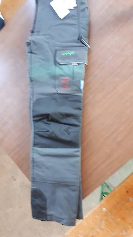Pantaloni: Pfanner Arborist Schnittschutzhose – Usato da Madiswil venduto da Kwon02 4