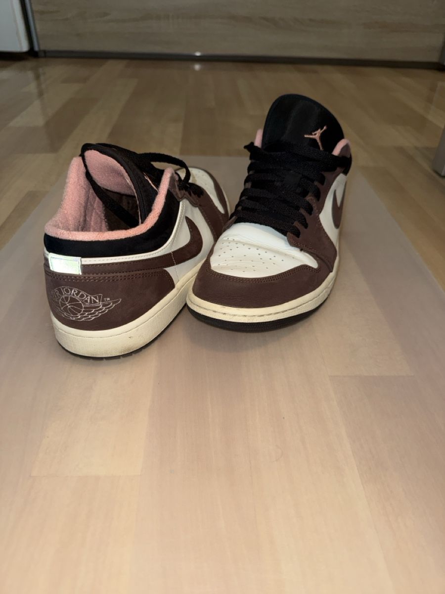 Herrenschuhe: Jordan 1 Low Mocha EU 45 – Gebraucht aus Romanshorn von Bejhan.r 1