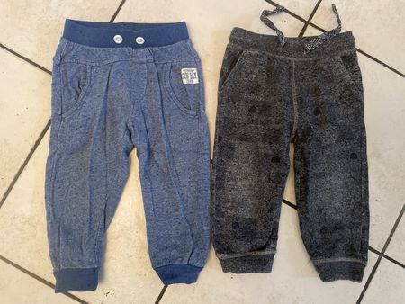 2 Piazza Italia Sweat Trainerhosen Gr.86/92