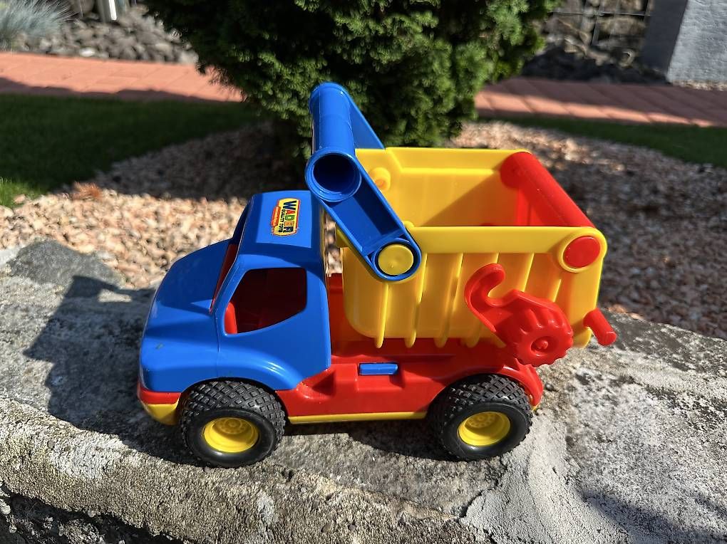 Giocattoli: Lastwagen WADER mit Gummireifen – Usato da Ebikon venduto da 19Sultan49