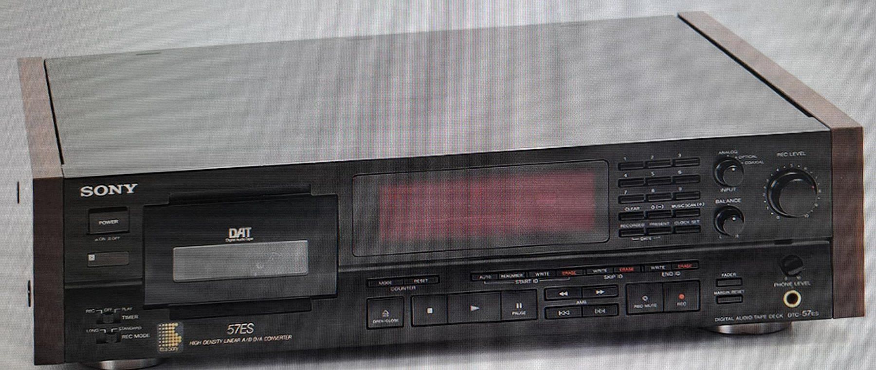 Sony Aufnahmegeräte: SONY DAT-Recorder DTC-57ES Defekt – Defekt aus Oberburg von Tornados1