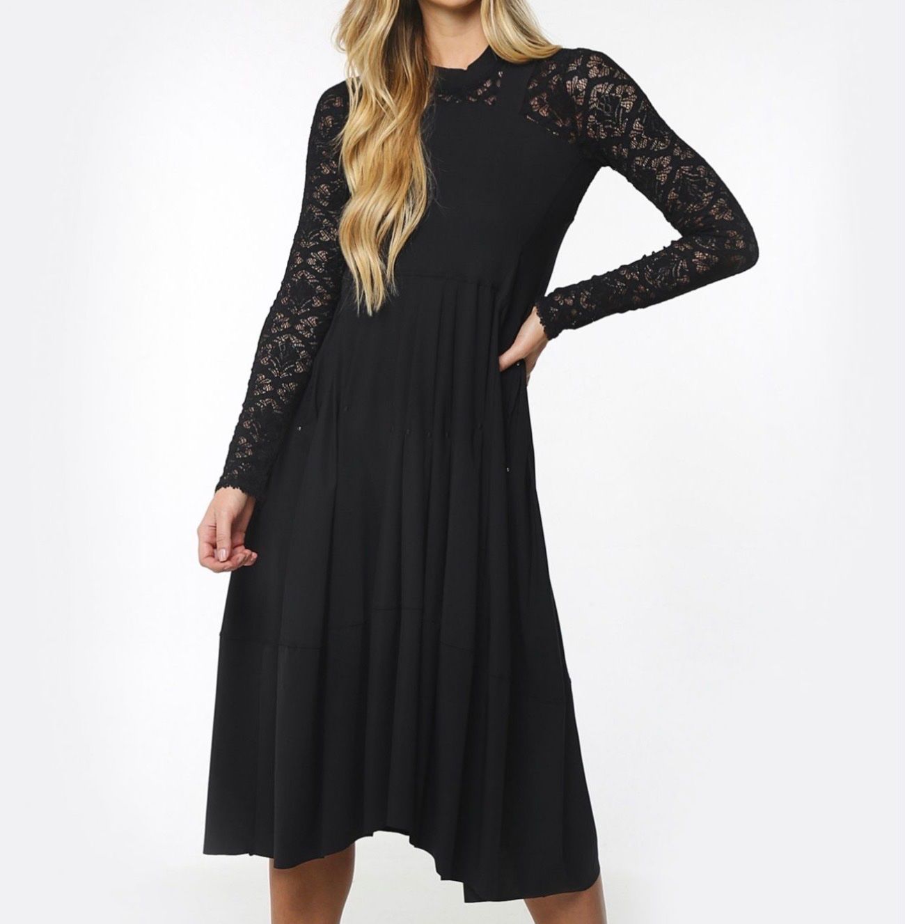 Vestiti: Damen Kleid M HIGH TECH – Usato da Vitznau venduto da cat_qsh8