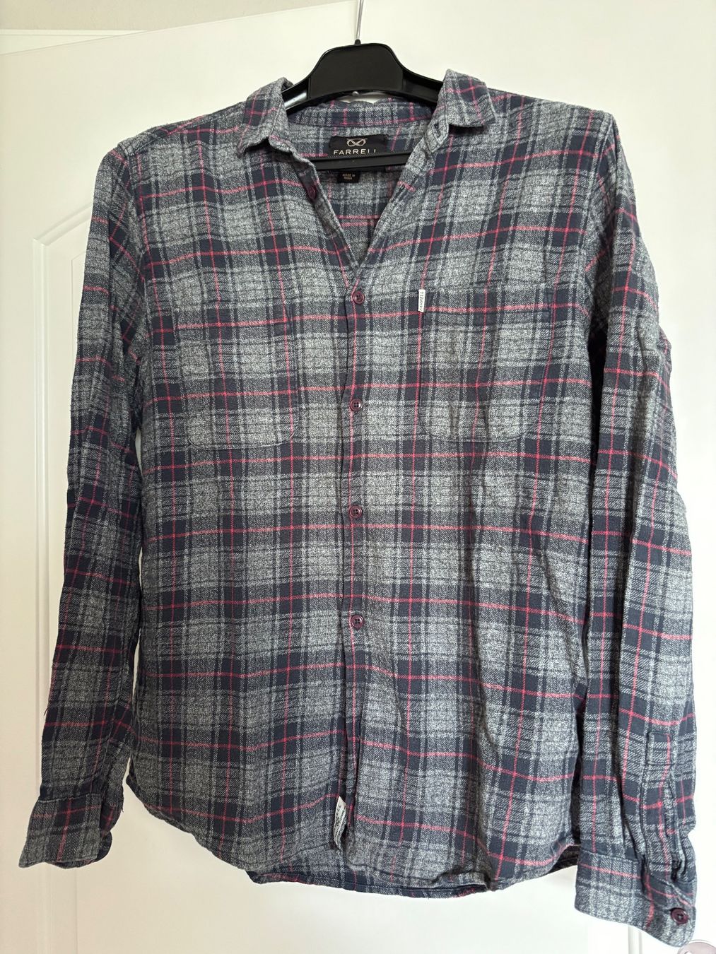 Camicie: Farrell Men's Medium Grey Check Shirt – Usato da Balsthal venduto da Uroby